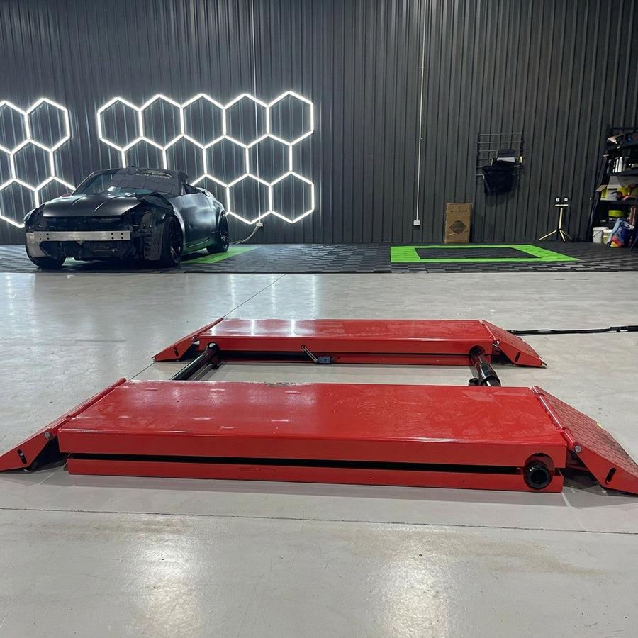 Highlift YL640BE CAR SCISSOR LIFT Max Lift Capacity 4 Tonne, Electric Locks Wheel Kit & Rubber Pads