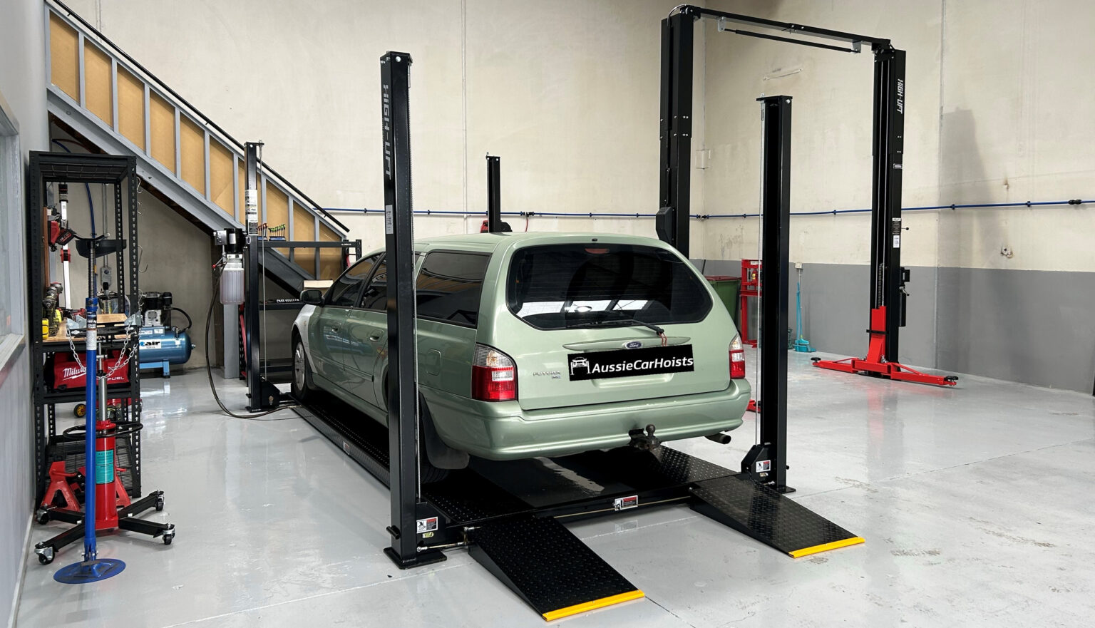 4.5 Ton Clear Floor Car Hoist Single Point Release YL340 Aussie Car